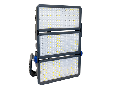 Proyectores profesionales LED, 3 módulos óptica asimétrica IP66