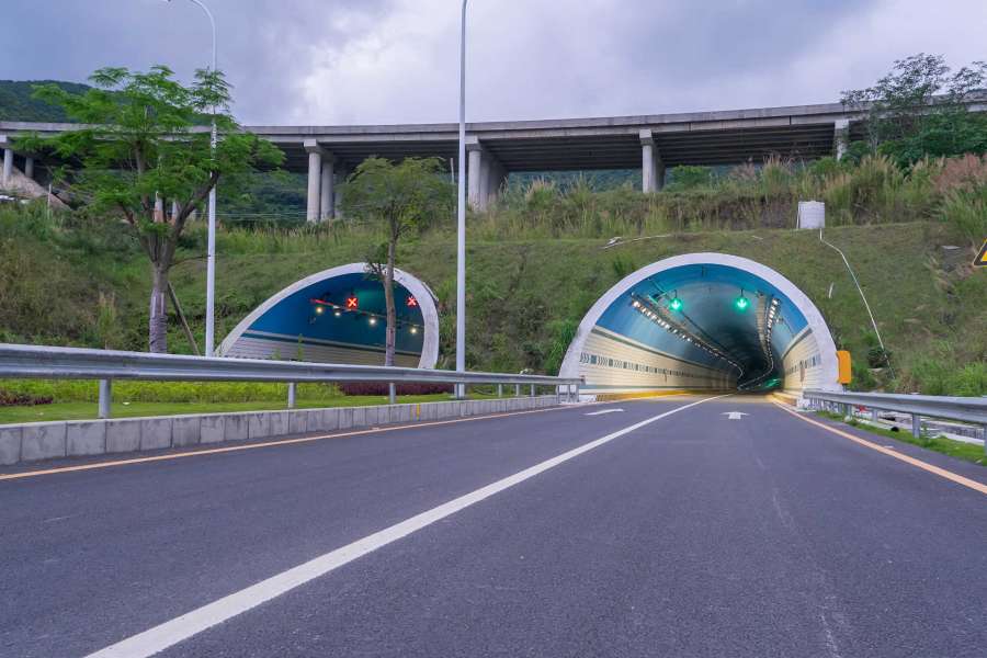 Illuminazione gallerie Illuminazione su palo Illuminazione pubblica Autostrada A24